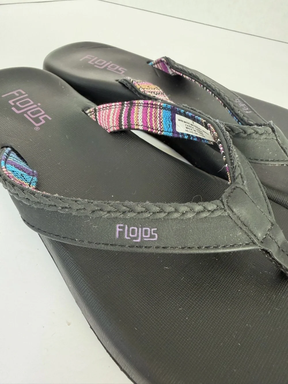 Flojos Comfort Flip Flops Black Size 9 Cushioned Beach Sandals NWT
